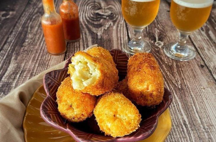 Bolinho de palmito na airfryer