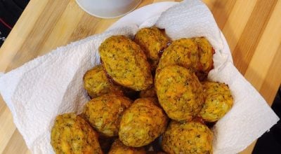 Croquetes de frango com brócolis