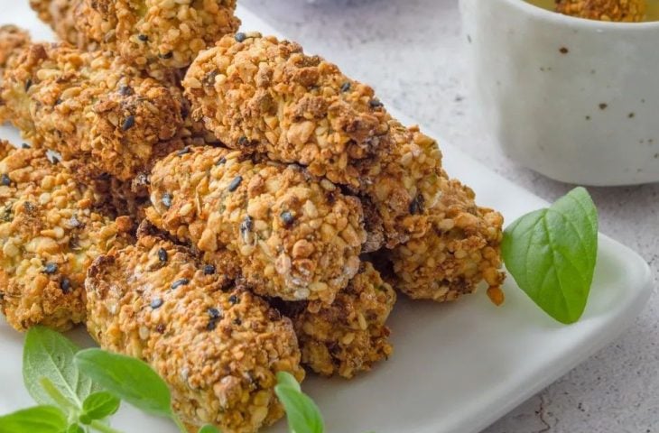 Abobrinha empanada com parmesão temperado