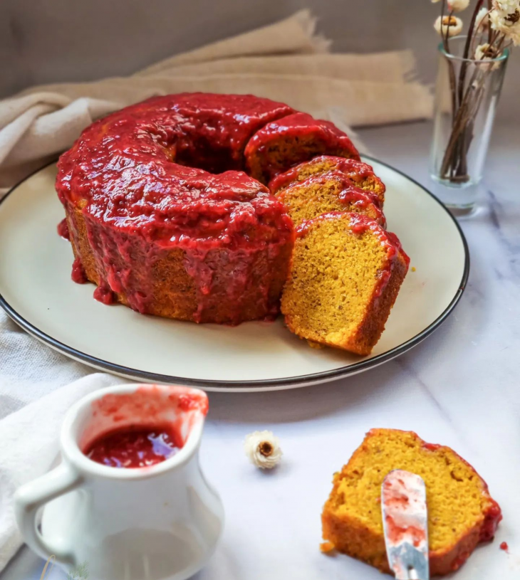 Bolo de cenoura e laranja vegano