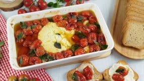 Tomate confit com queijo