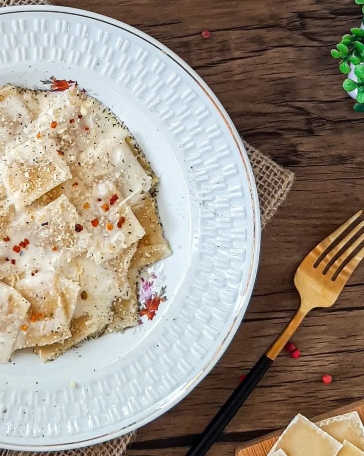 Ravioli com recheio de abóbora e gorgonzola