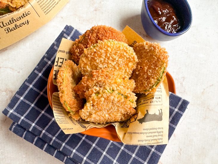 Abobrinha a milanesa pronta para consumo.