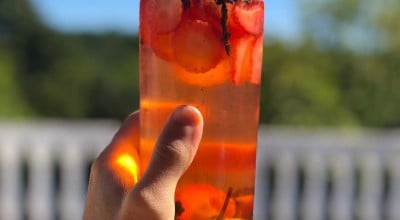 Água aromatizada de morango