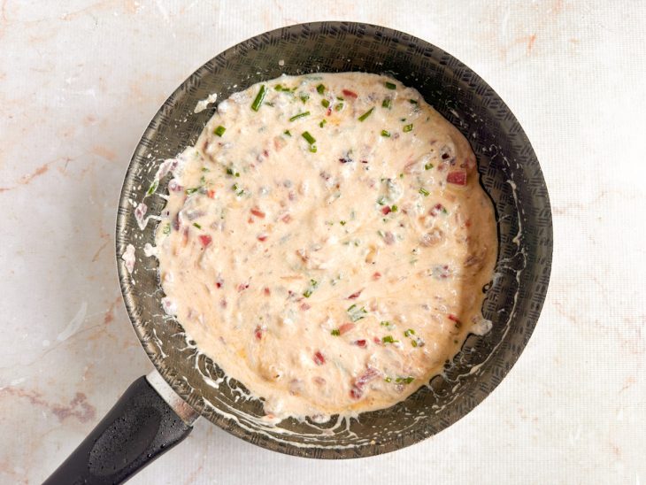 Molho com os temperos corrigidos.