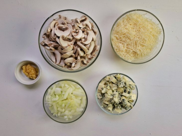 ingredientes para fazer o arroz à piamontese