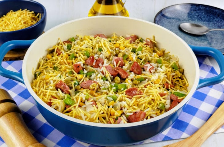 Arroz biro biro com calabresa