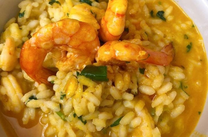 Arroz caldoso com camarão