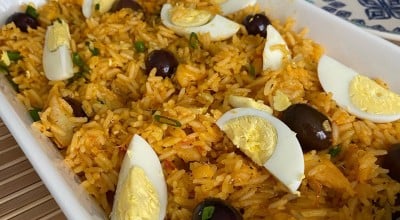 Arroz com bacalhau e ovo