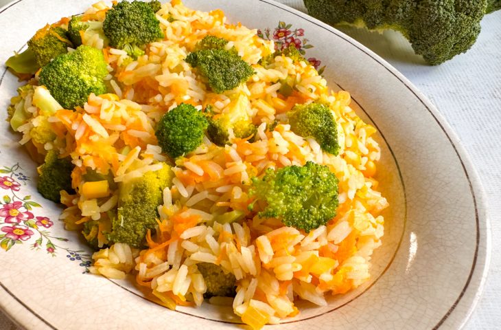 Arroz com brócolis e cenoura