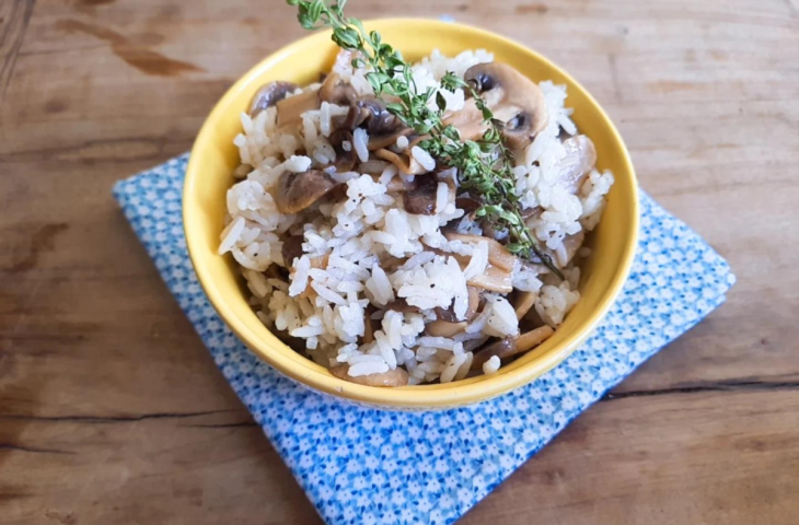 Arroz com cogumelo paris