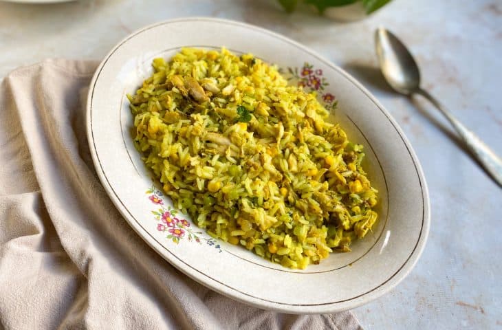 Arroz com frango desfiado