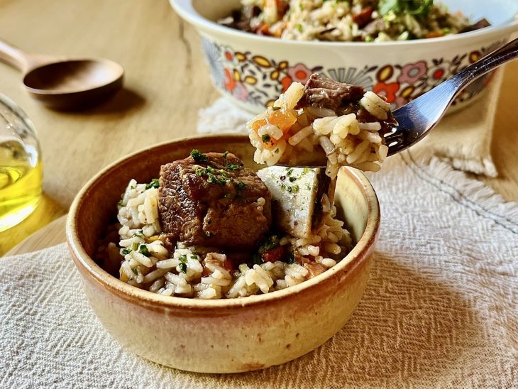 Arroz de costela pronto para consumo.
