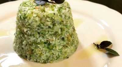 Arroz de couve-flor com brócolis e castanhas