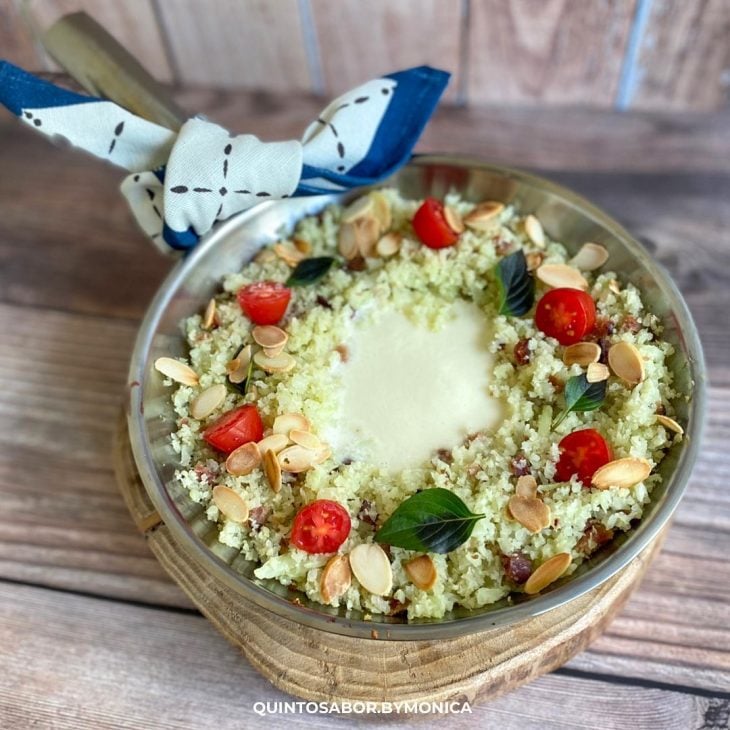 Arroz de couve-flor com burrata