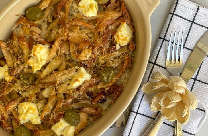 Arroz de forno com frango e queijo