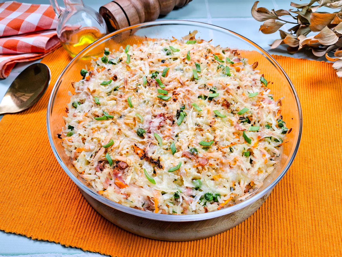 Arroz de forno com presunto e queijo