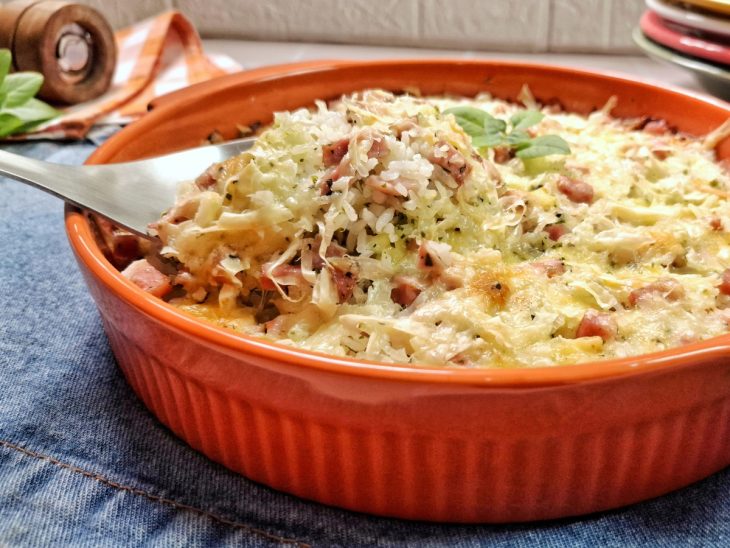 Arroz de forno pronto para consumo.