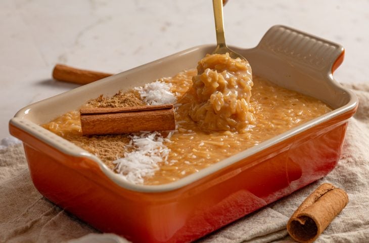Arroz-doce com açúcar queimado