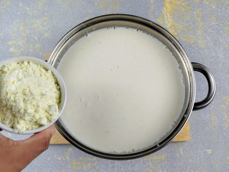 arroz cozinhando com leite