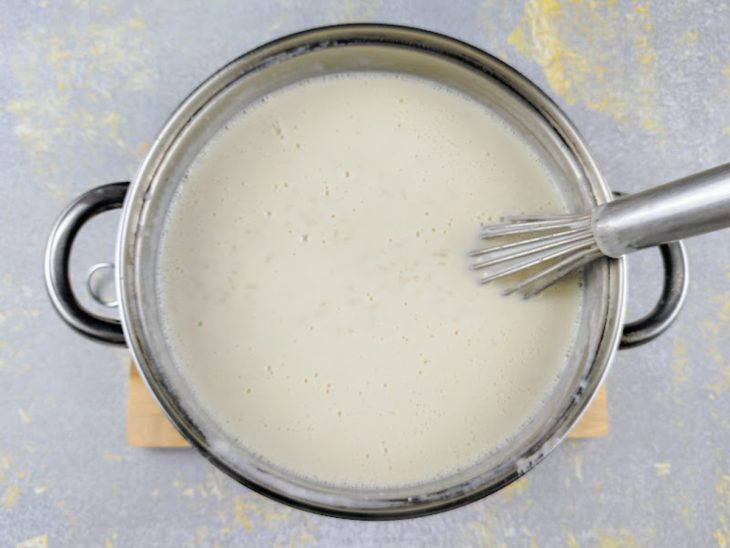 arroz cozinhando com leite