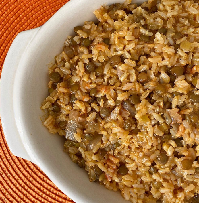 Arroz integral com páprica e lentilha