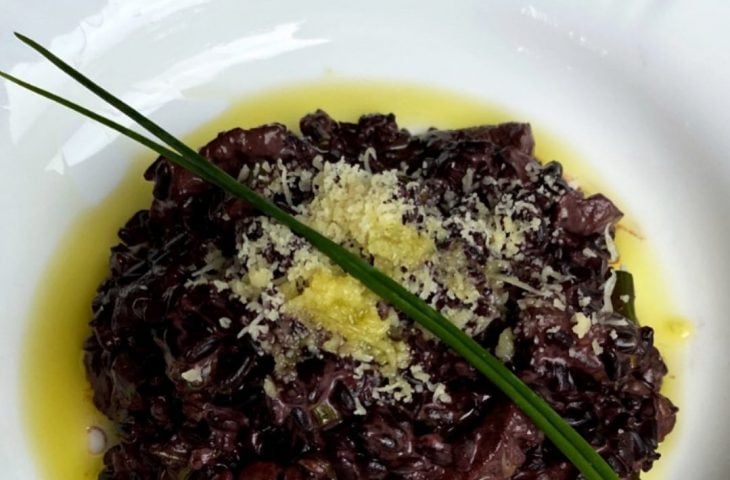 Arroz negro com carne