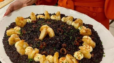 Arroz negro com frutos do mar