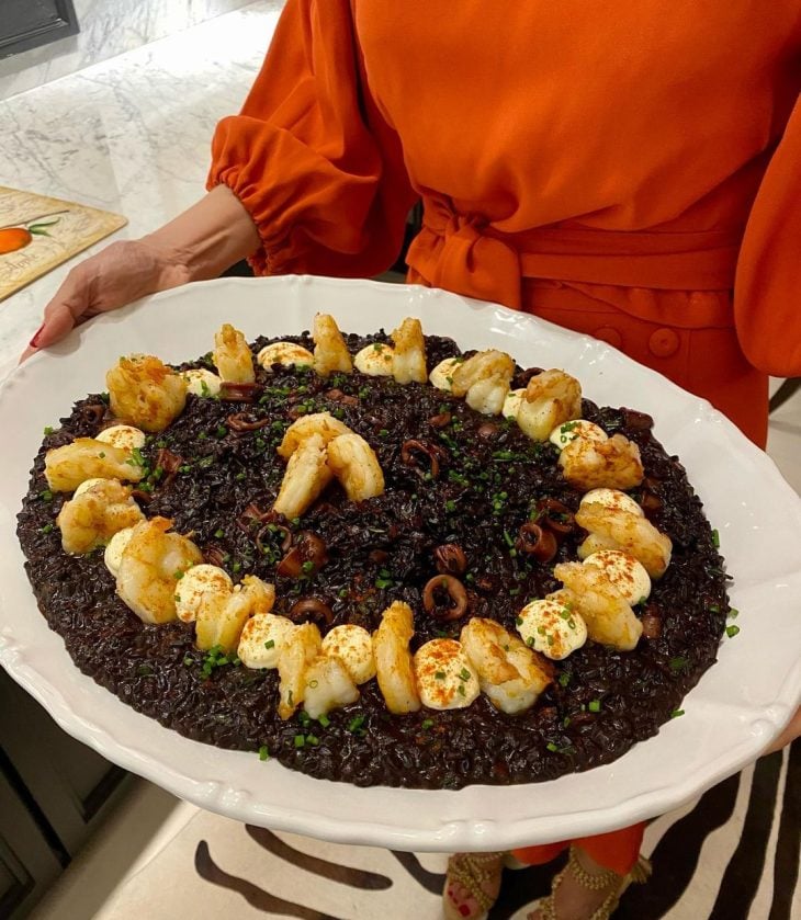 Arroz negro com frutos do mar