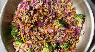 Arroz oriental com vegetais