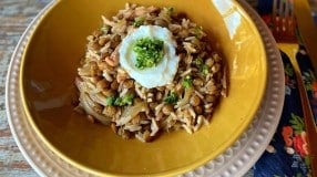 Arroz sírio com especiarias