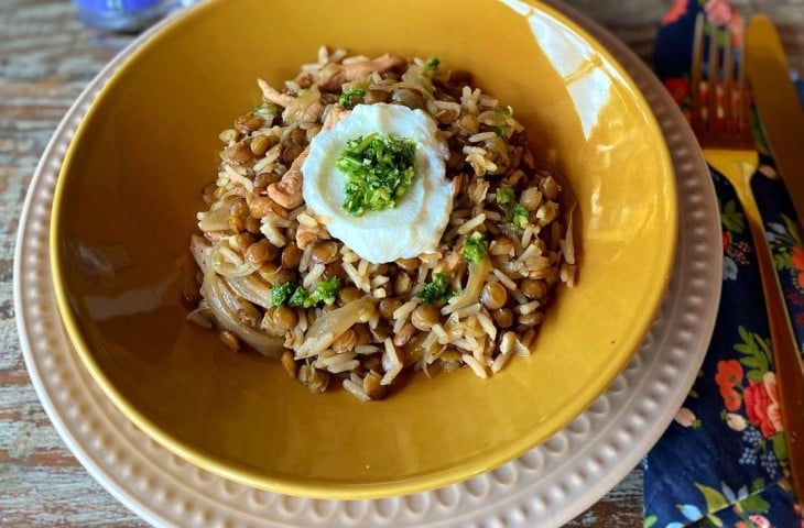 Arroz sírio com especiarias