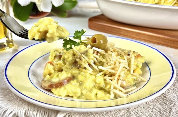 Arroz temperado fácil e rápido