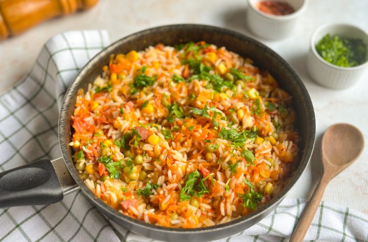 Arroz temperado frito