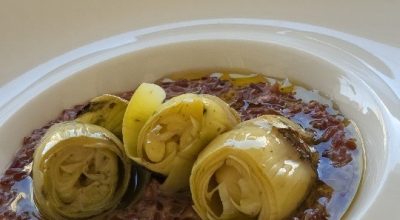 Arroz vermelho com creme de queijos trufado