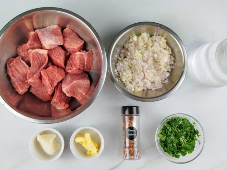 Ingredientes para a receita reunidos.