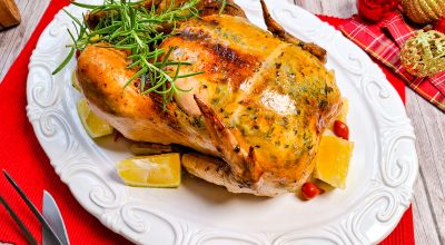 Ave natalina com manteiga de ervas