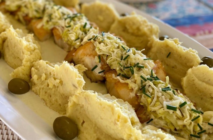 Bacalhau com alho-poró