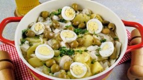 Bacalhoada portuguesa na panela