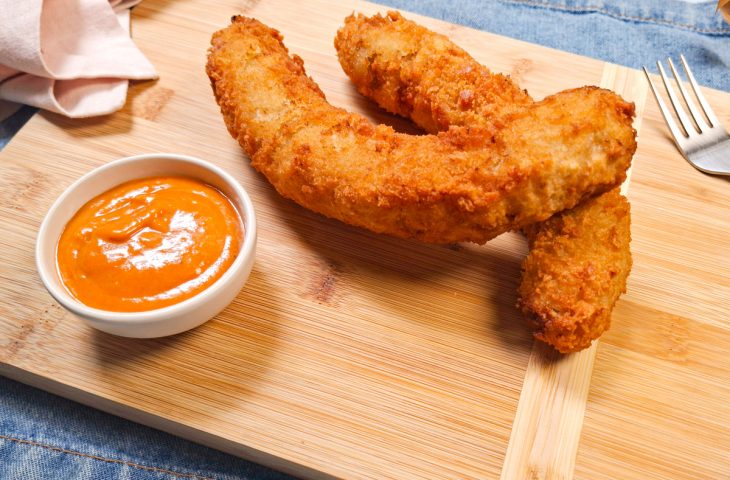 Banana empanada frita