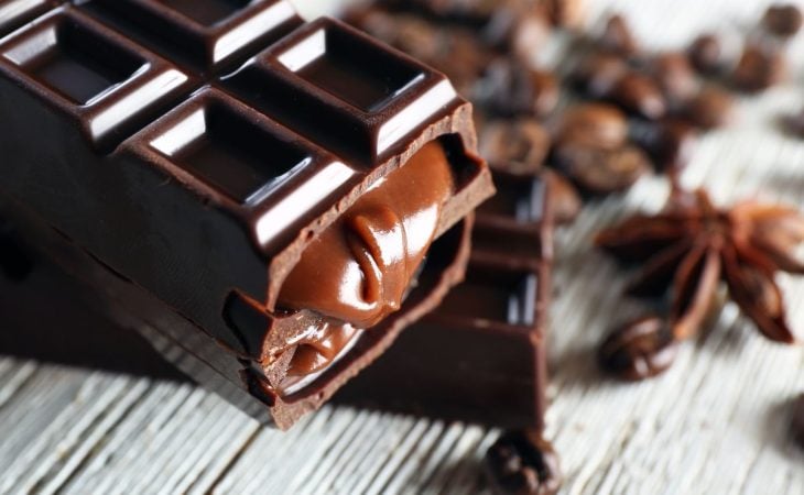 Barrinha de chocolate com caramelo