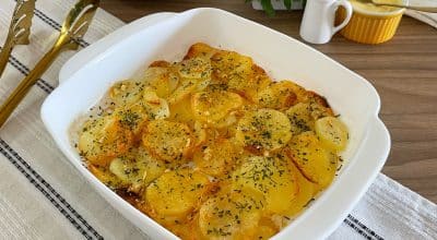 Batata assada no forno simples