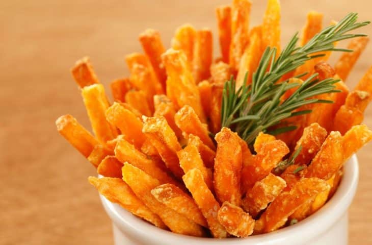 Batata-doce rústica na airfryer