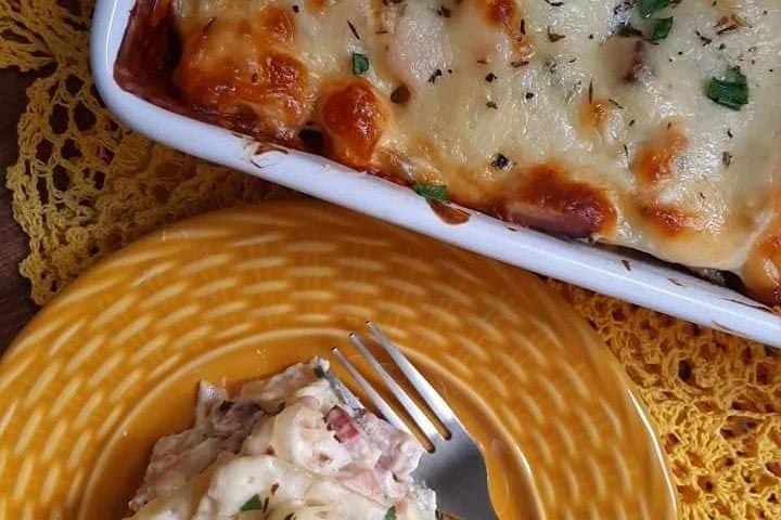Batata gratinada com bacon e requeijão