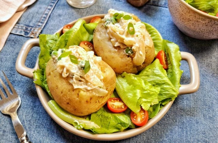 Batata recheada vegetariana