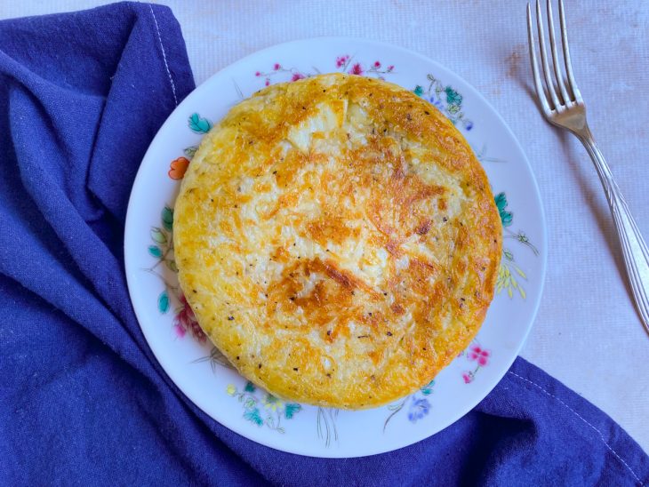 batata rosti hashbrown finalizada e servida.