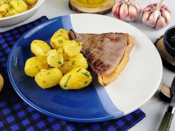 Prato com batata sauté.