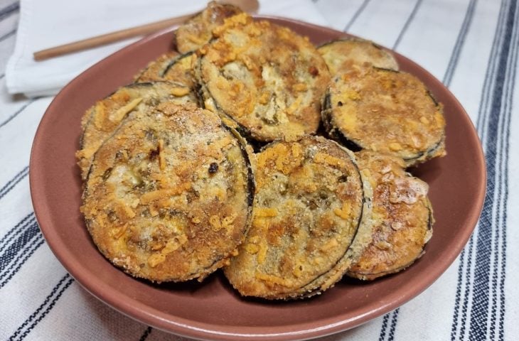 Berinjela empanada crocante no forno