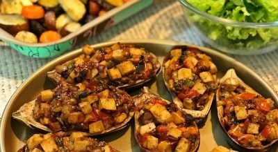 Berinjelas recheadas com ratatouille e tofu