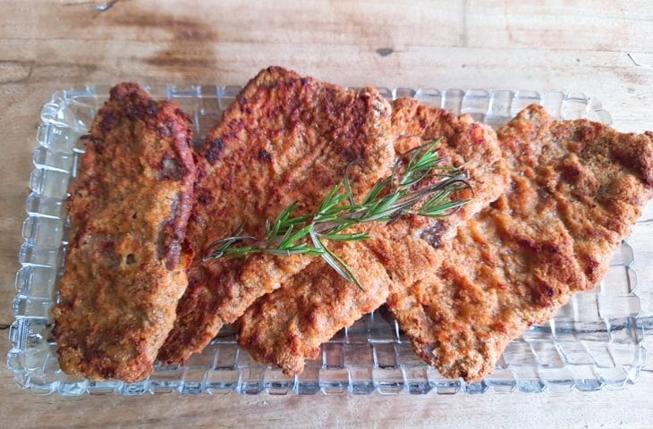 Bife à milanesa na airfryer